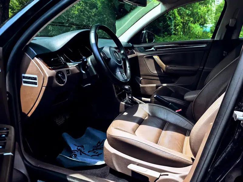 2014 Volkswagen Bora 1.6L Automatic Luxury Edition — миниатюра 13