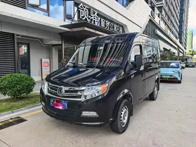 Yufeng 2021 2.3T Front-Wheel Drive Logistics Van, Short Wheelbase, Medium Roof, 5-9 Seats, National VI Emission Standard M9T