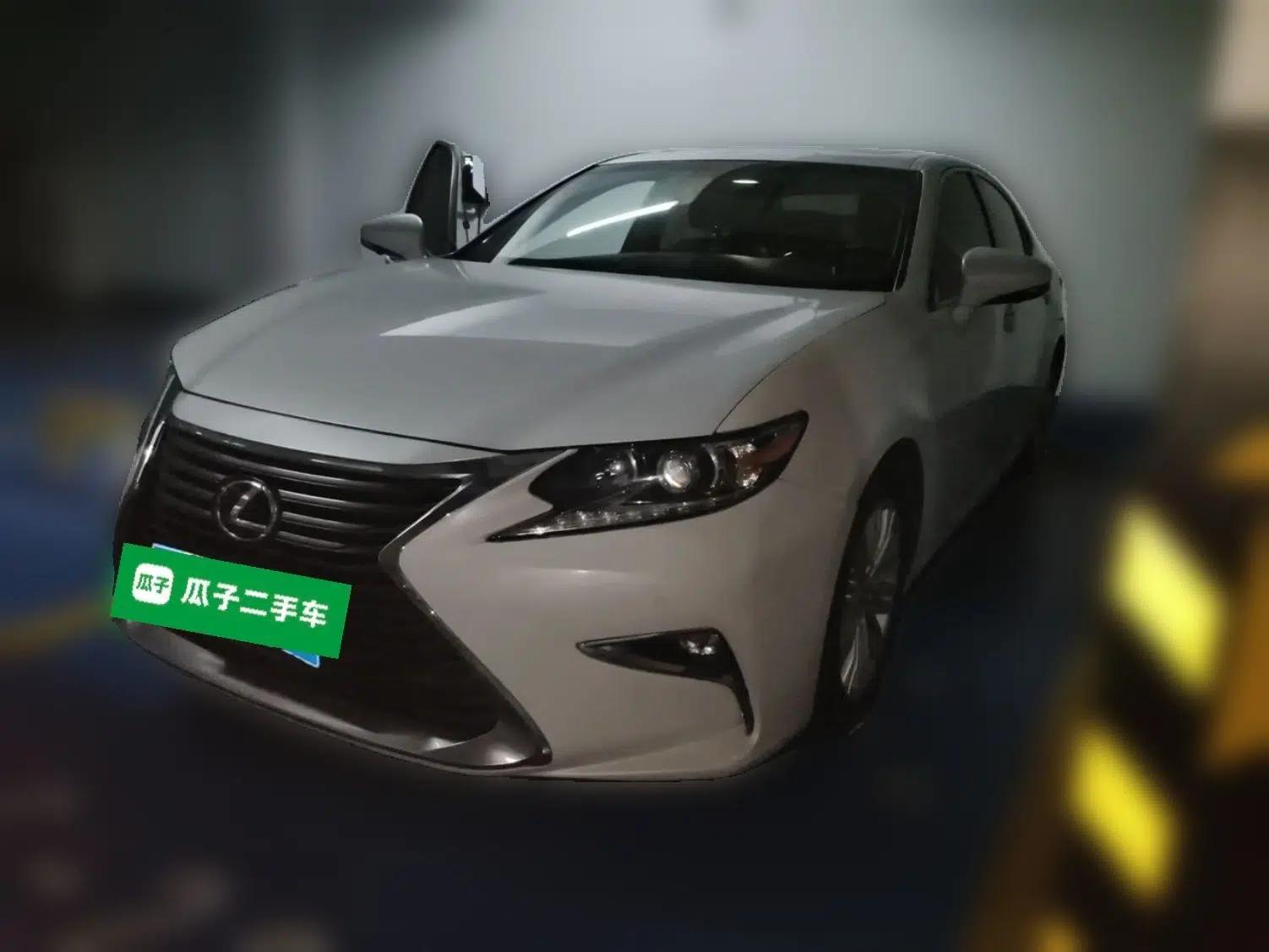 Lexus ES 2015 200 Elite Edition — миниатюра 1