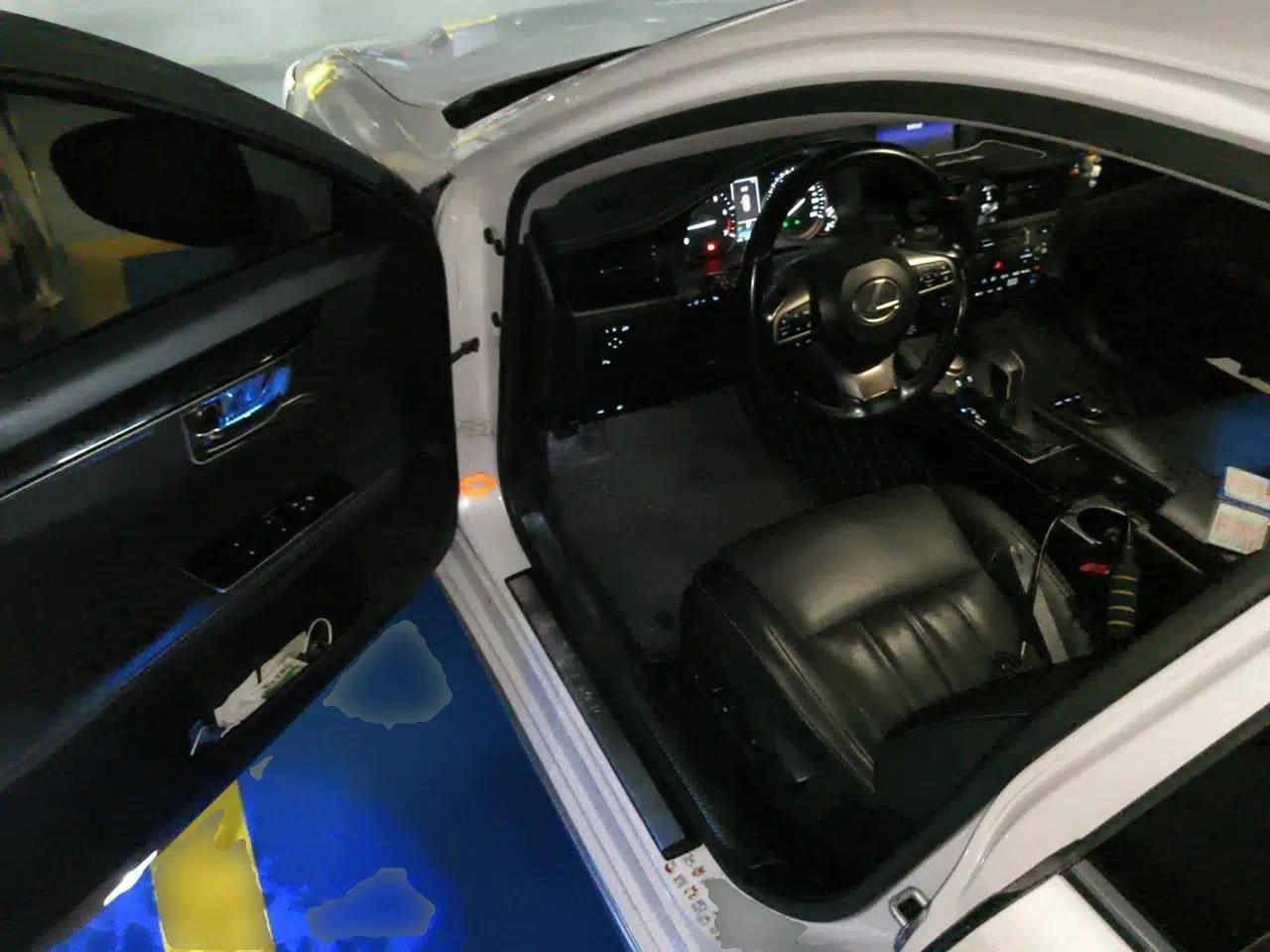 Lexus ES 2015 200 Elite Edition — миниатюра 16
