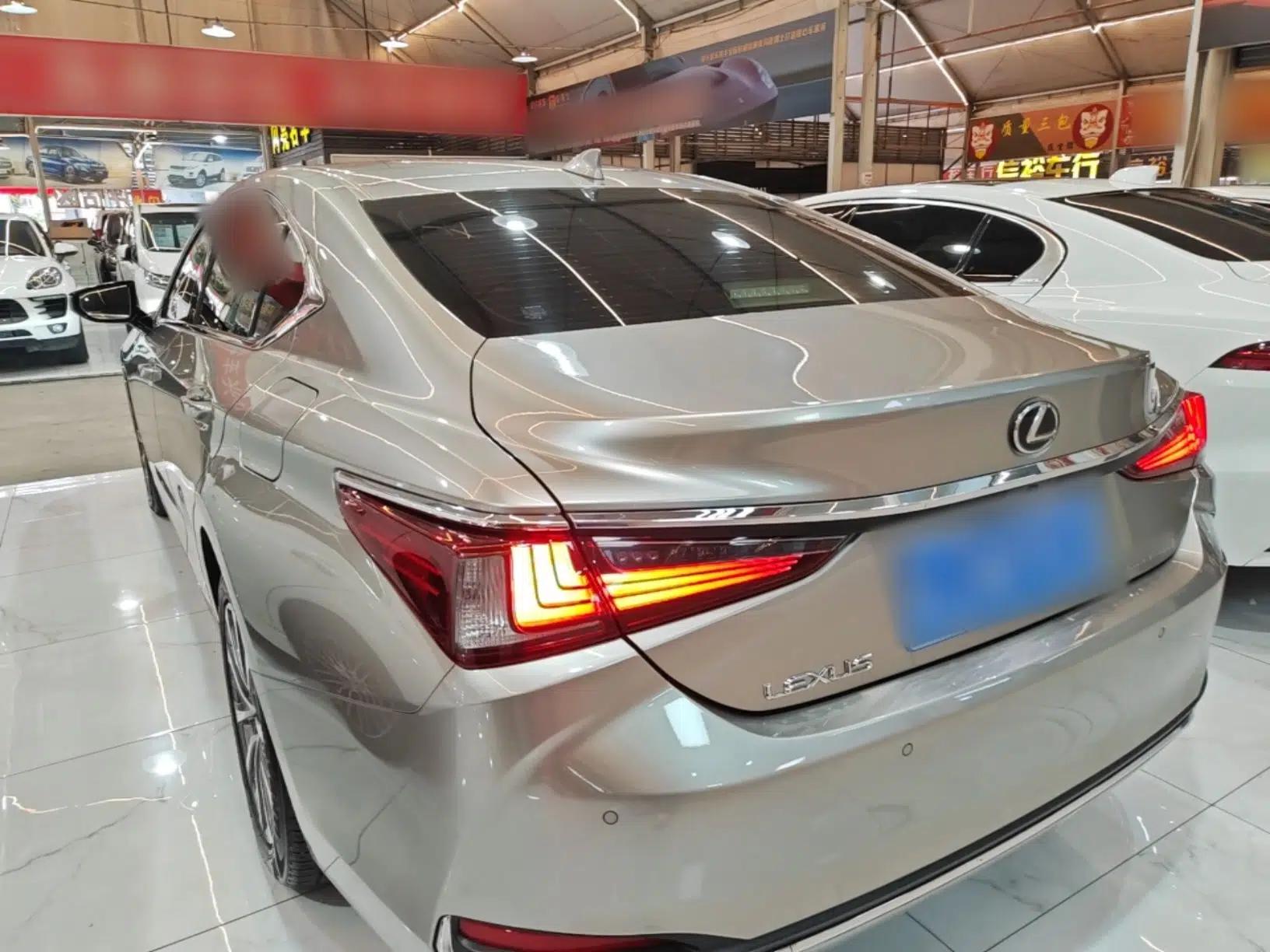 Lexus ES 2022 200 Excellence Edition — миниатюра 13