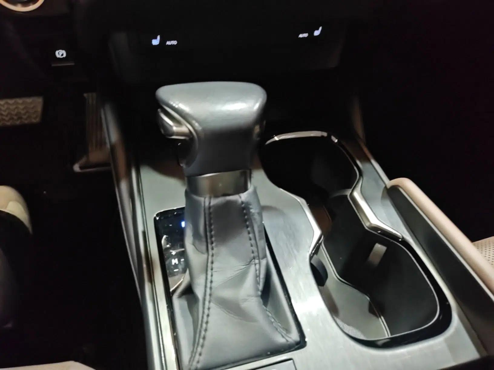 Lexus ES 2022 200 Excellence Edition — миниатюра 21