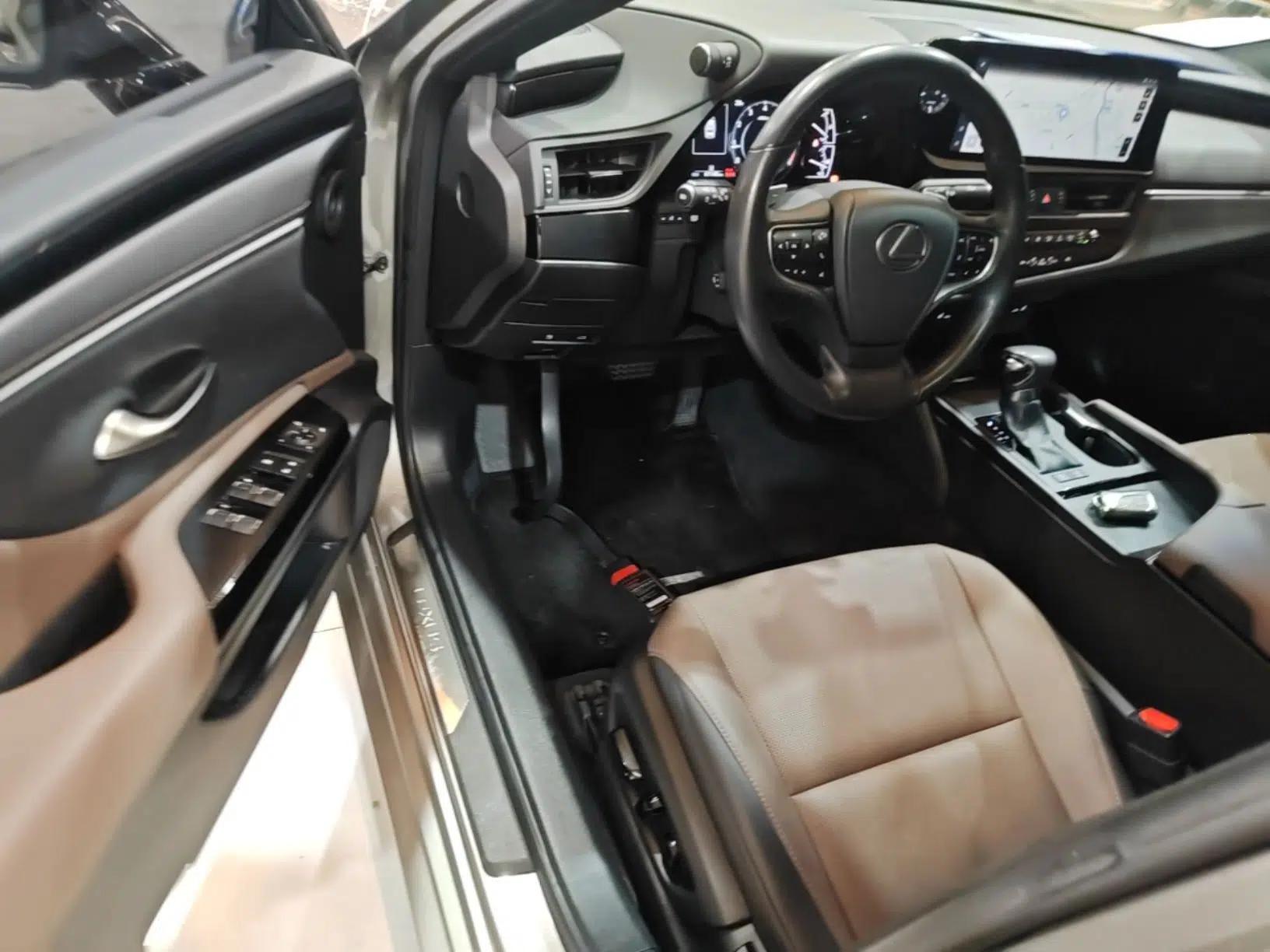 Lexus ES 2022 200 Excellence Edition — миниатюра 23