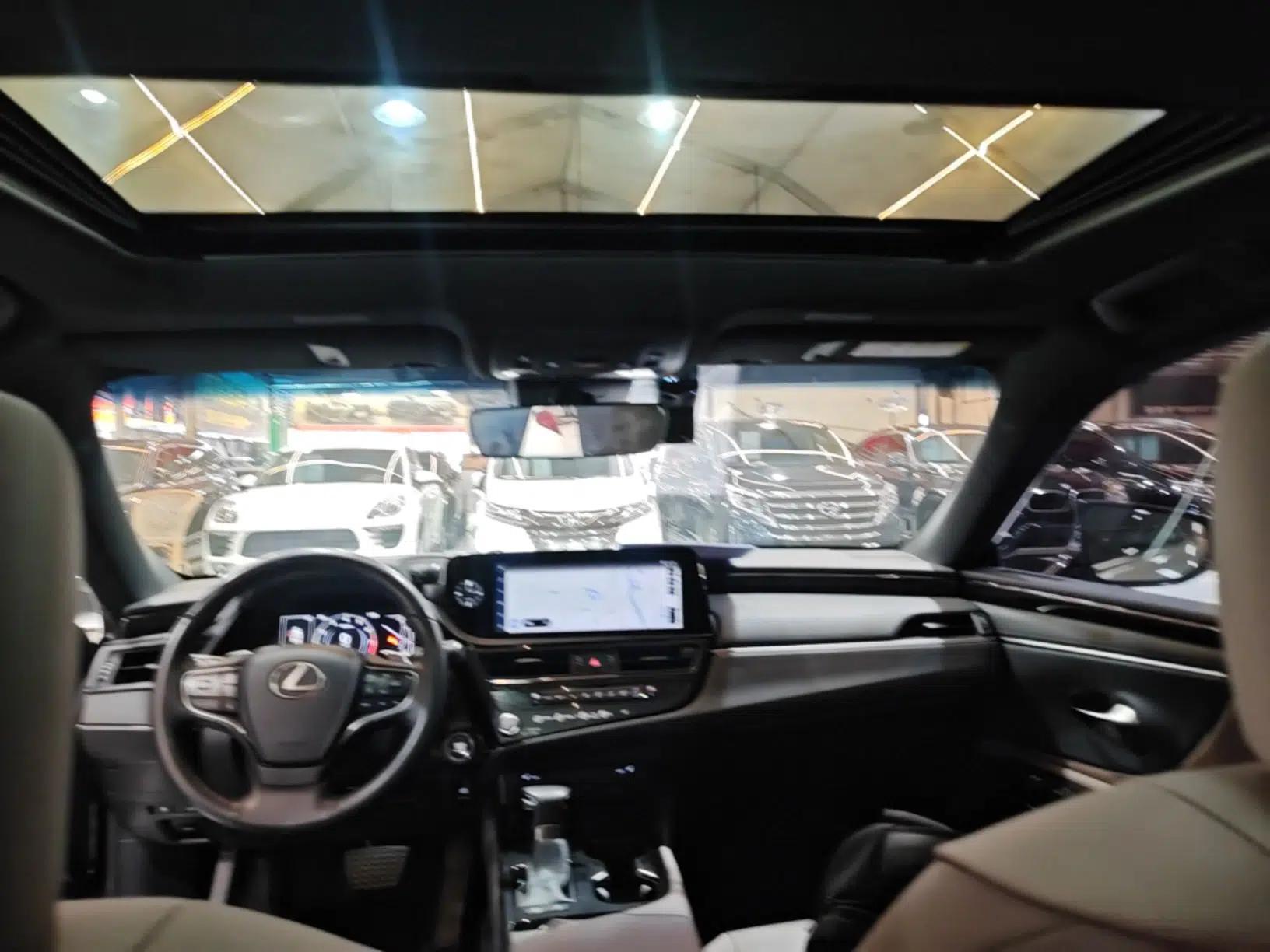 Lexus ES 2022 200 Excellence Edition — миниатюра 26