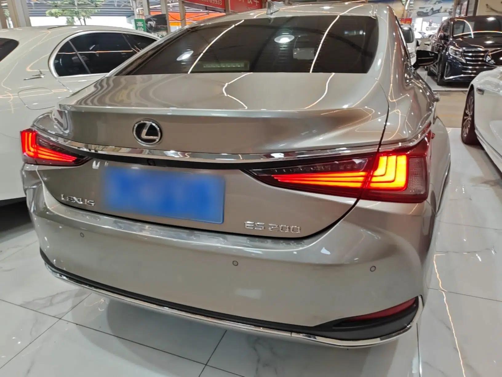 Lexus ES 2022 200 Excellence Edition — миниатюра 5