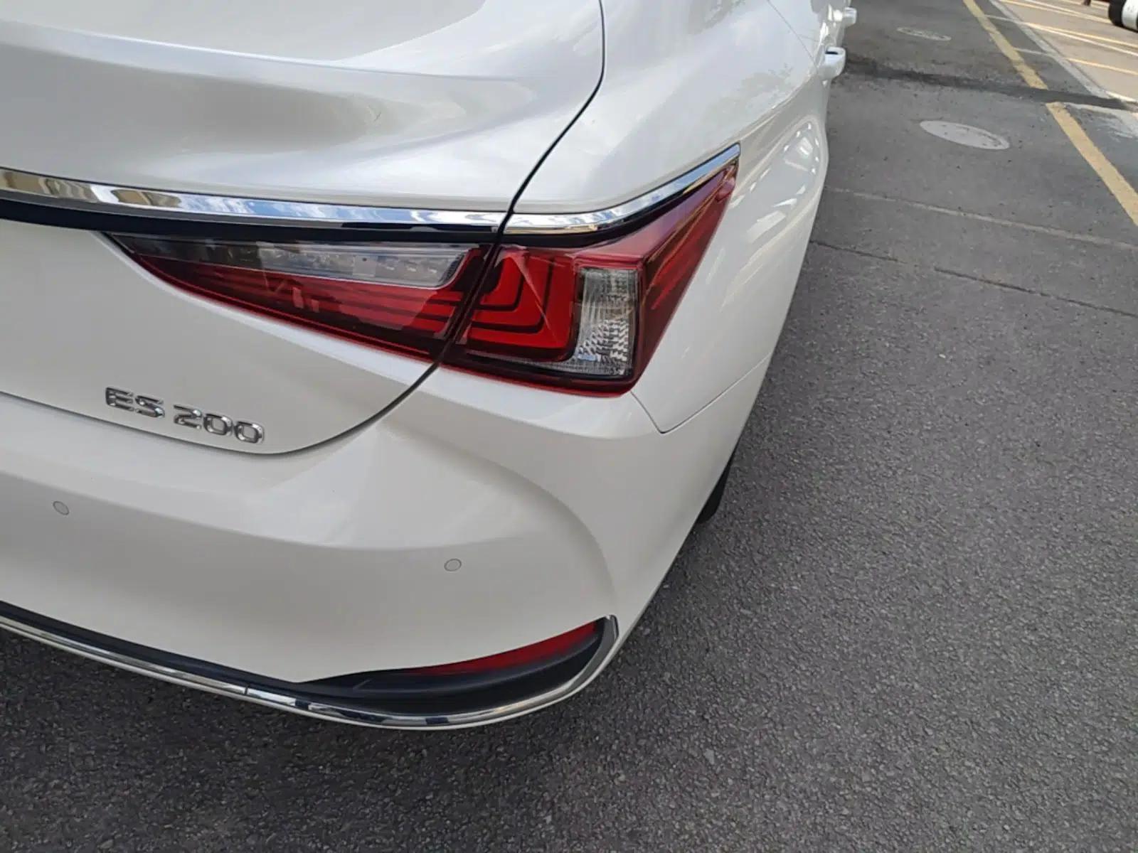 Lexus ES 2022 200 Excellence Edition — миниатюра 9