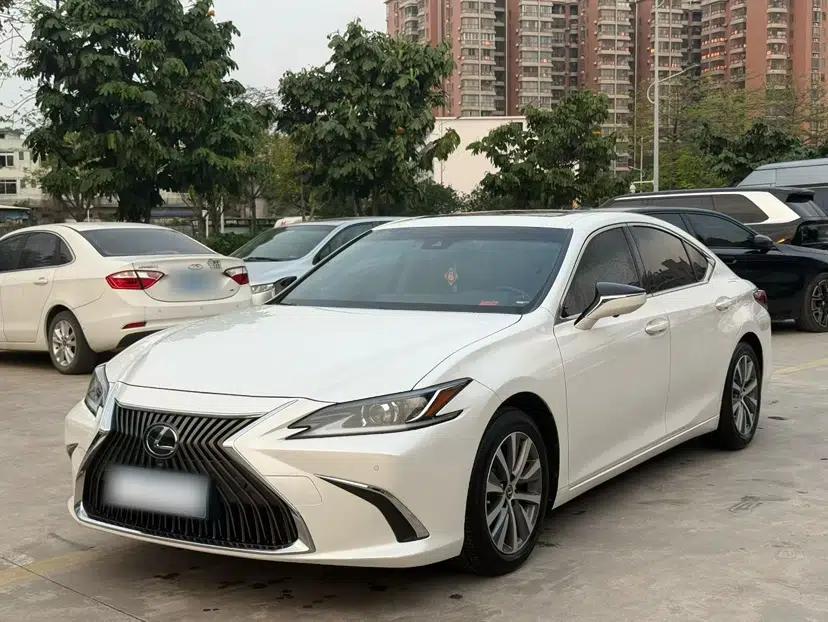 Lexus ES 2020 200 Excellence Edition — миниатюра 6