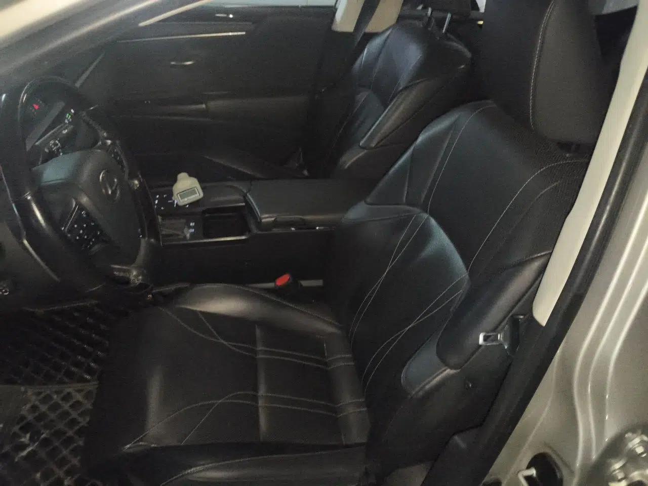 Lexus ES 2018 300h Premium Edition China V Standard — миниатюра 15