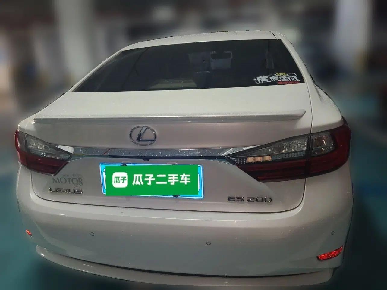 Lexus ES 2016 200 Midnight Special Limited Edition — миниатюра 5