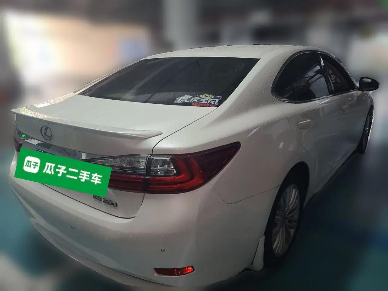 Lexus ES 2016 200 Midnight Special Limited Edition — миниатюра 6