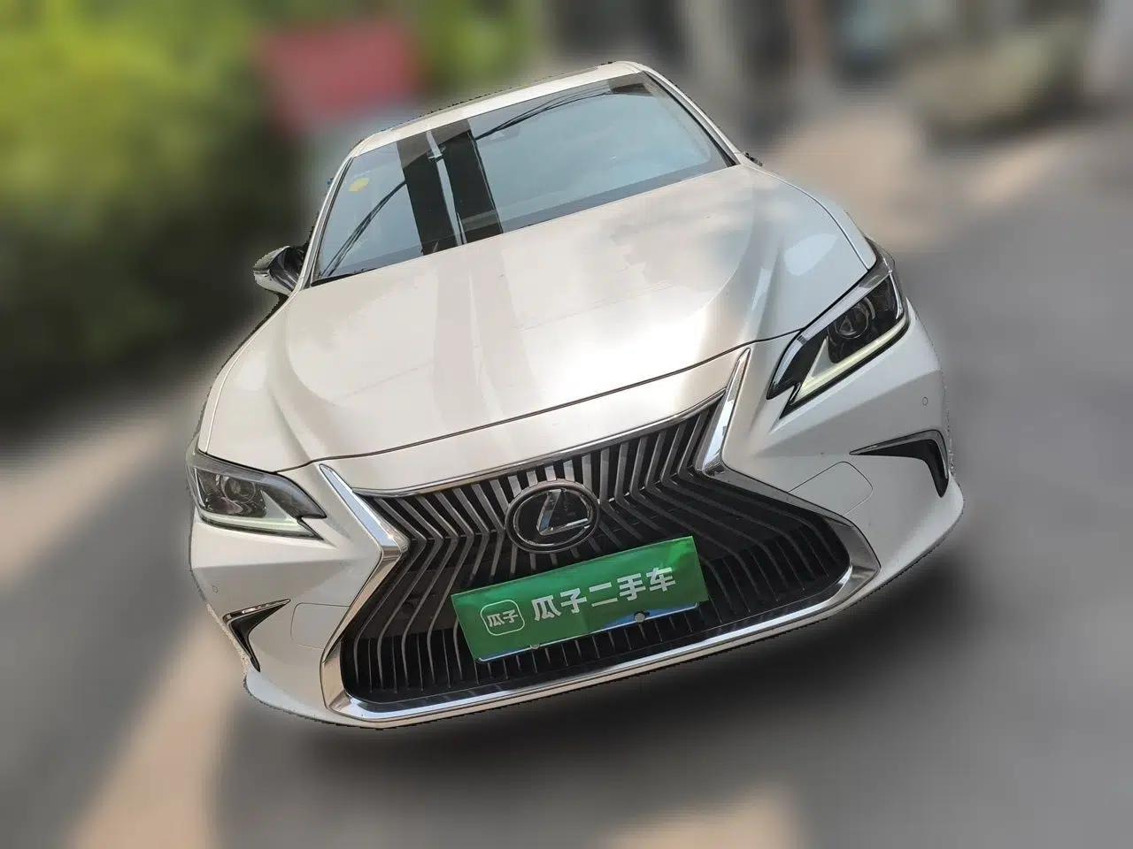 Lexus ES 2018 200 Excellence Edition China VI Standard — миниатюра 2