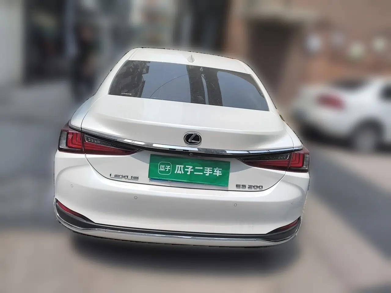 Lexus ES 2018 200 Excellence Edition China VI Standard — миниатюра 5