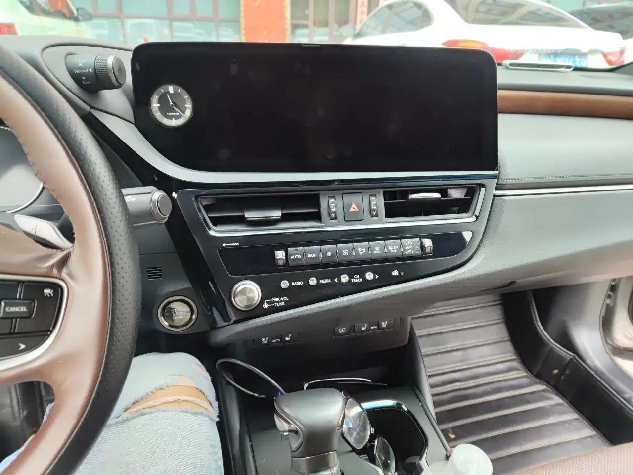 Lexus ES 2024 200 Premium Edition — миниатюра 13