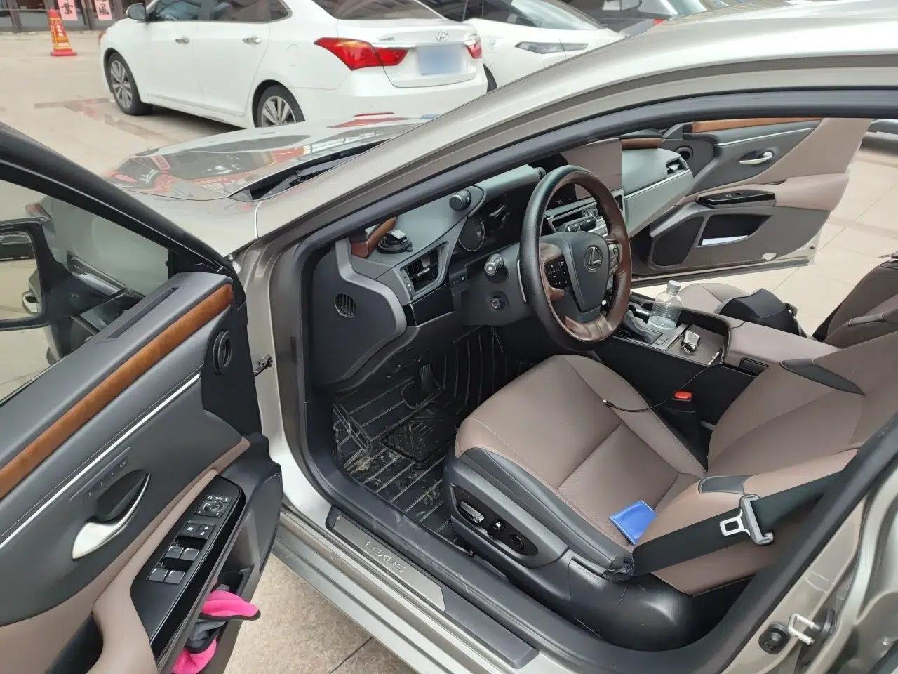Lexus ES 2024 200 Premium Edition — миниатюра 16