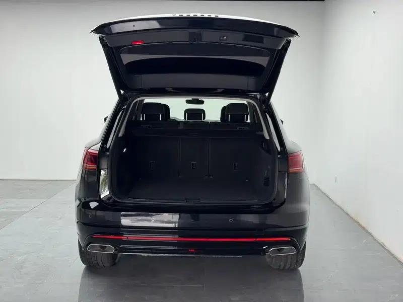 2022 Volkswagen Touareg 3.0TSI R-Line, Obsidian Black Sport Package — миниатюра 20