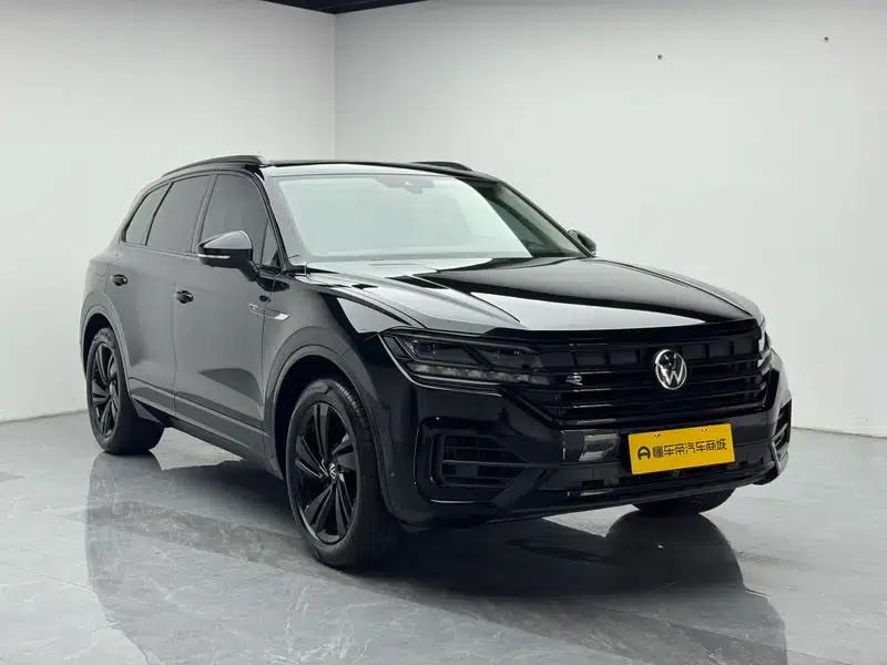 2022 Volkswagen Touareg 3.0TSI R-Line, Obsidian Black Sport Package — миниатюра 3