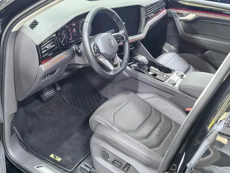 2023 Volkswagen Touareg 3.0TSI R-Line, Obsidian Black Sport Package — миниатюра 15