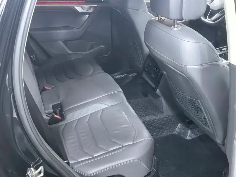 2023 Volkswagen Touareg 3.0TSI R-Line, Obsidian Black Sport Package — миниатюра 19