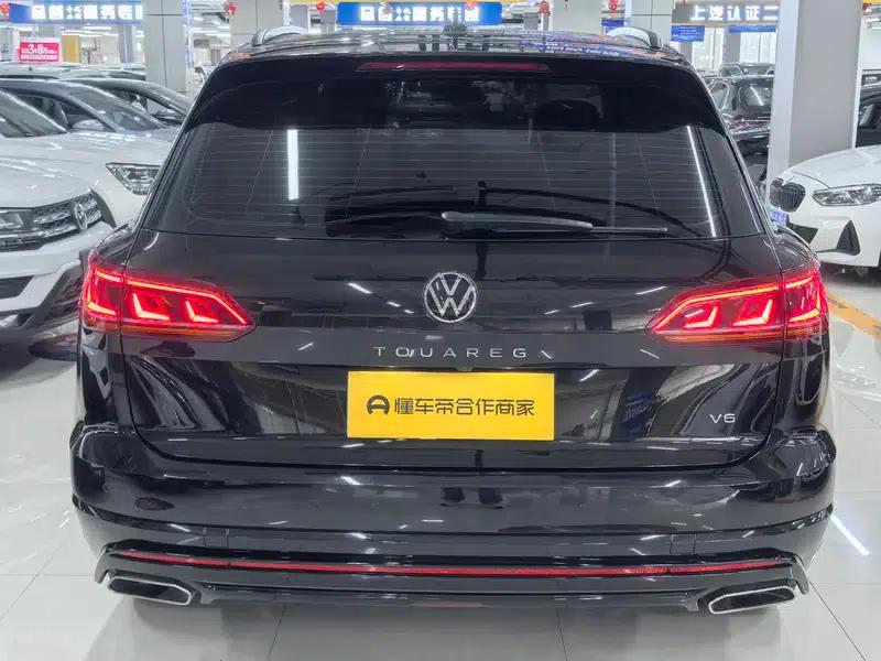 2023 Volkswagen Touareg 3.0TSI R-Line, Obsidian Black Sport Package — миниатюра 5