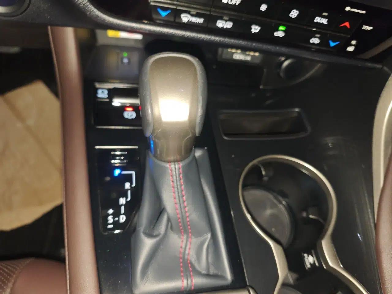 Lexus RX 2020 Revised Version 450h Four-Wheel Drive Elegant Edition — миниатюра 14