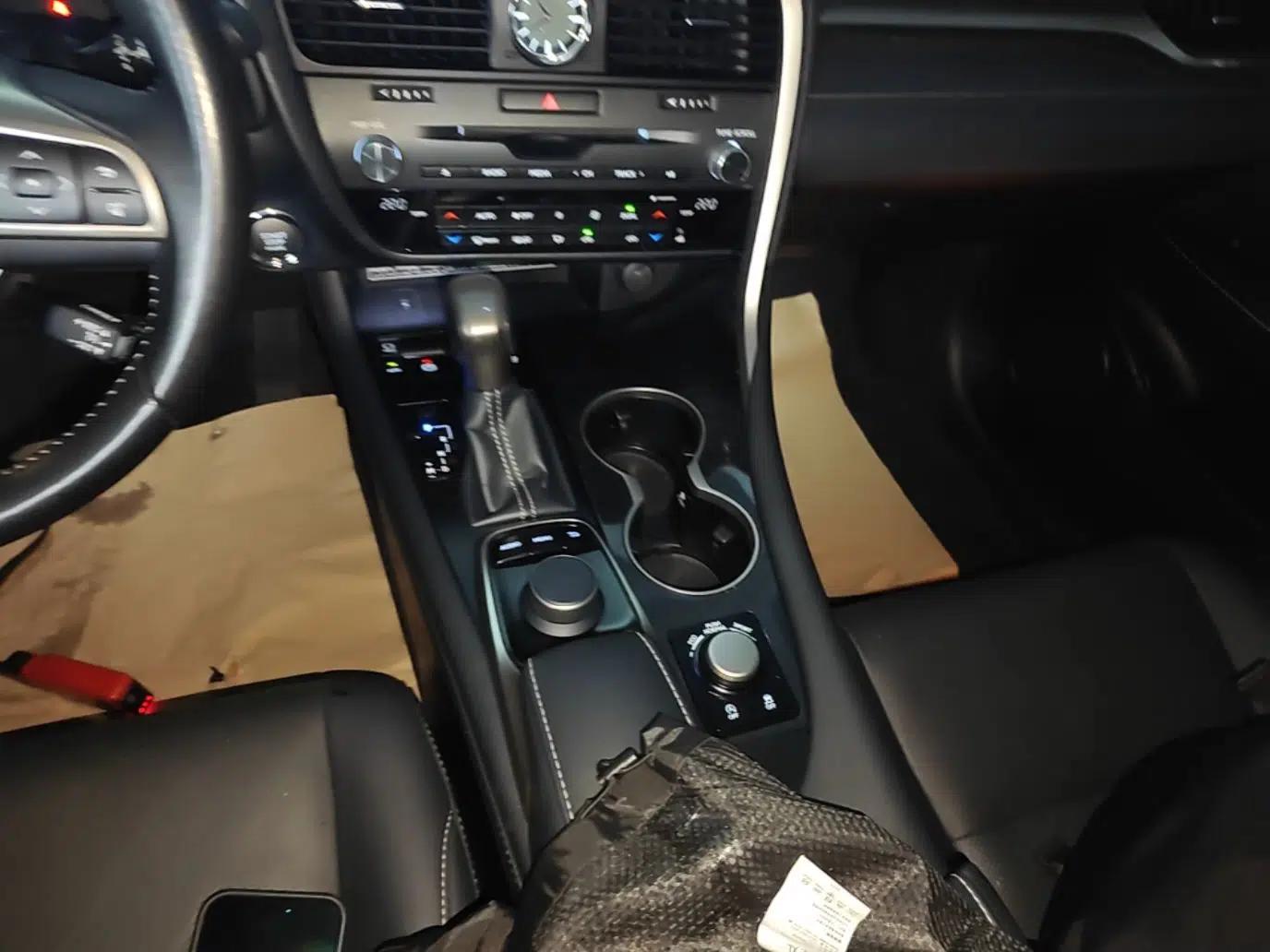 Lexus RX 2016 300 4x4 Elegant Edition China V-standard — миниатюра 16