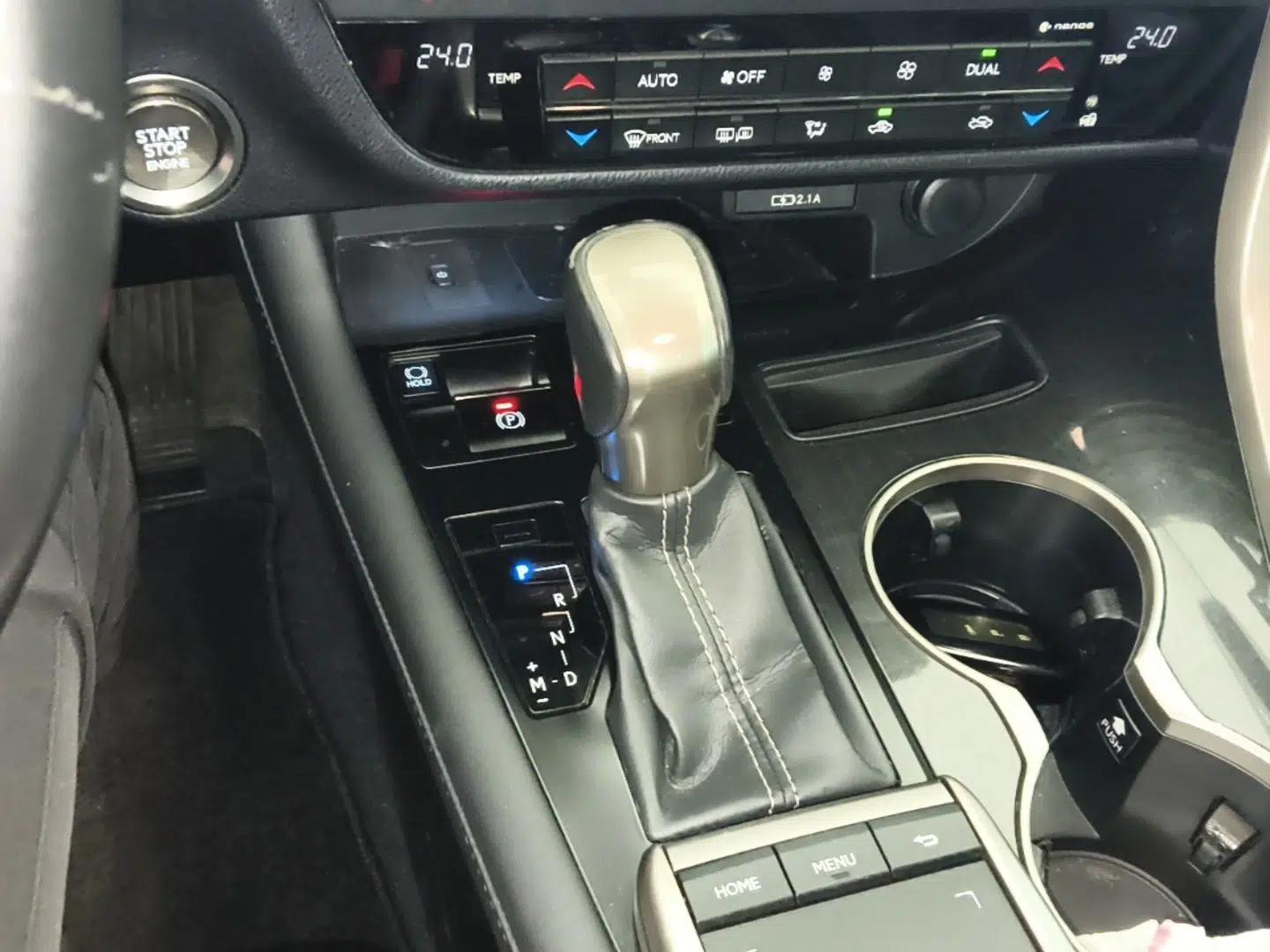 Lexus RX 2020 300 4x4 Elegant Edition China VI — миниатюра 24
