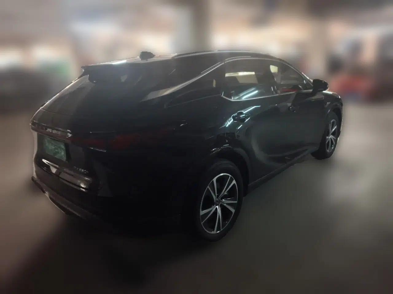 Lexus RX 2026 Model 350h Two-Wheel-Drive Comfort Edition — миниатюра 6