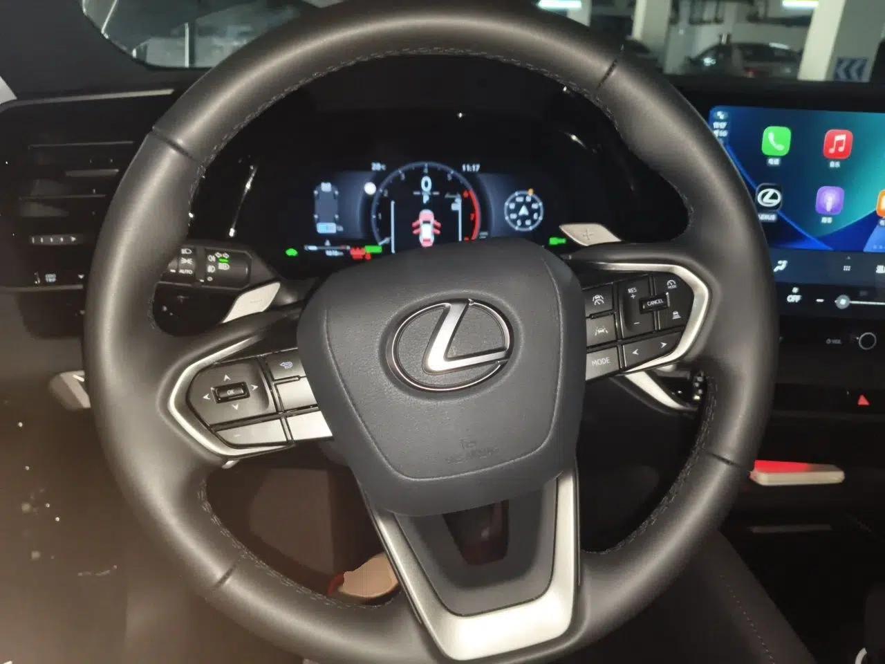 Lexus RX 2026 Model 350h Two-Wheel-Drive Comfort Edition — миниатюра 10