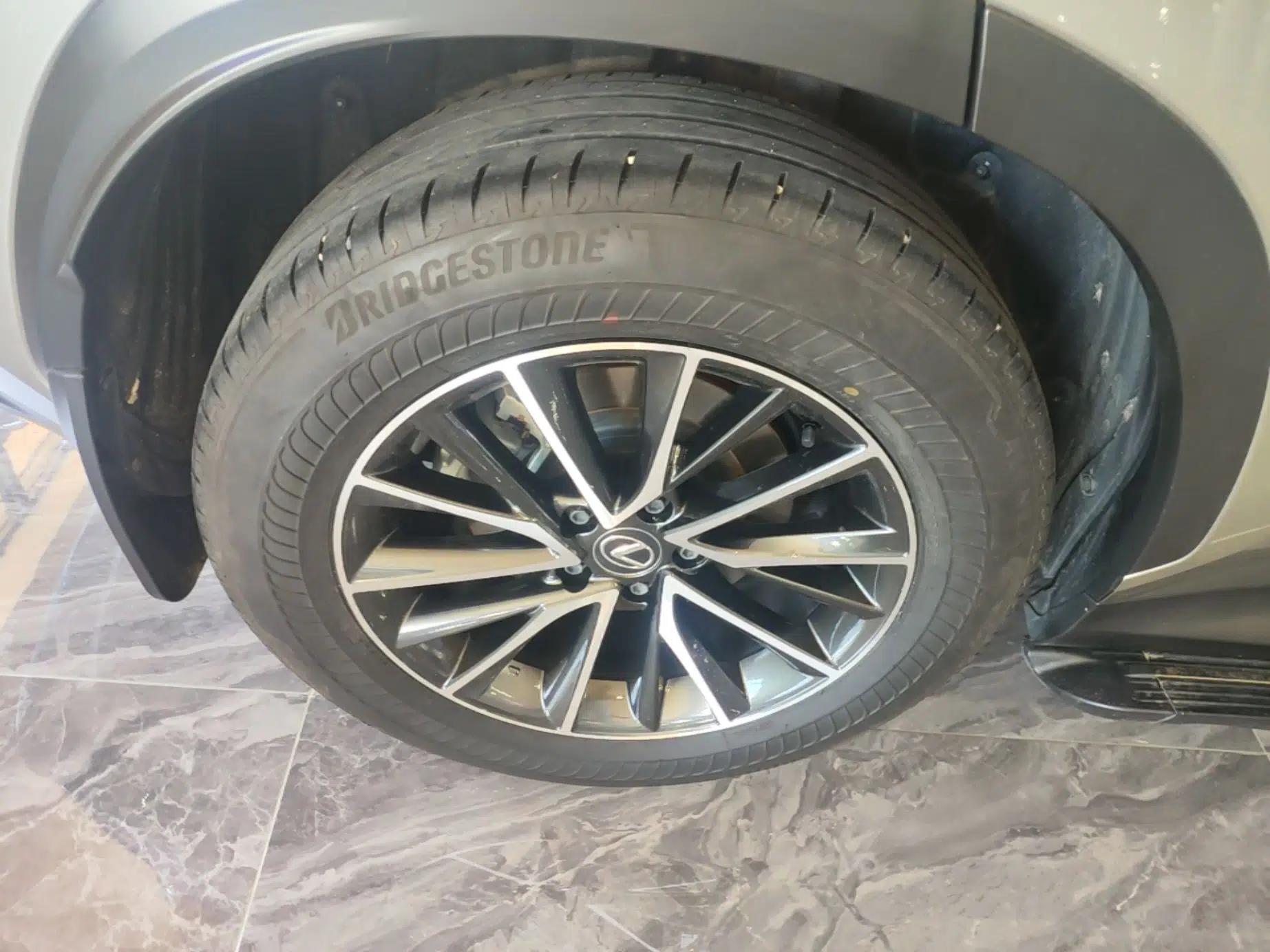 Lexus NX 2023 260 Front-Wheel Drive Chuanchi Edition — миниатюра 11