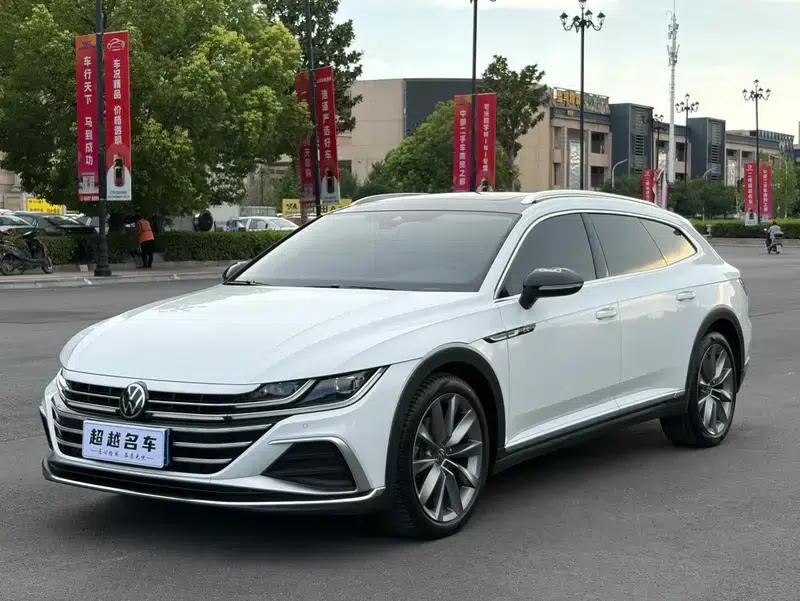 Volkswagen CC 2024 Shooting Brake 380TSI Hunter Edition — миниатюра 1