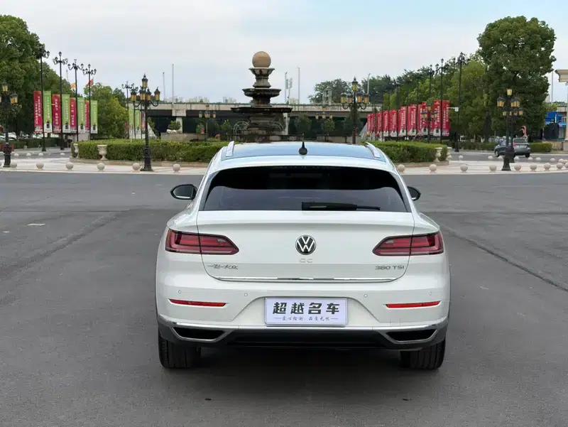 Volkswagen CC 2024 Shooting Brake 380TSI Hunter Edition — миниатюра 6
