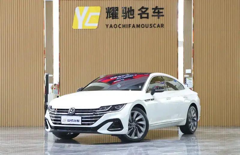 Volkswagen CC 2024 380TSI Striking Edition — миниатюра 1