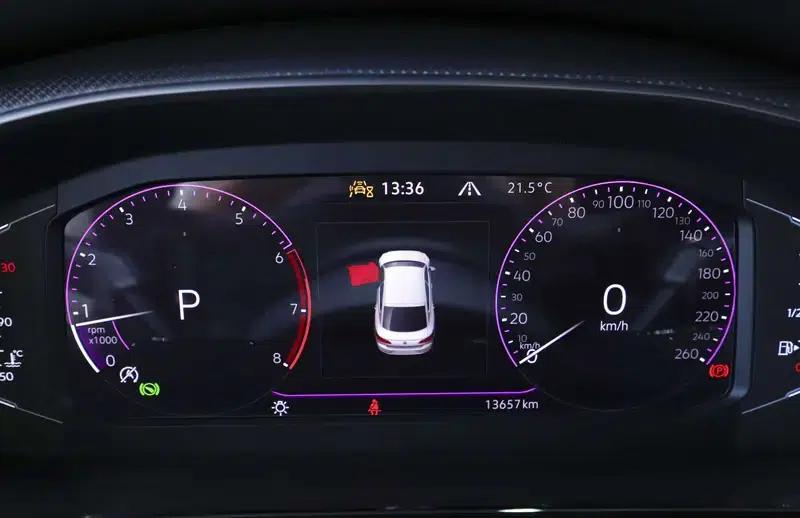Volkswagen CC 2024 380TSI Striking Edition — миниатюра 12