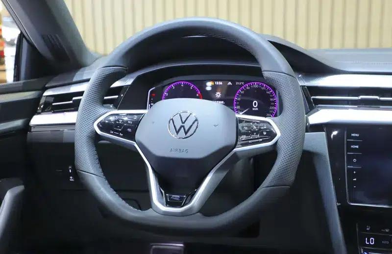 Volkswagen CC 2024 380TSI Striking Edition — миниатюра 13