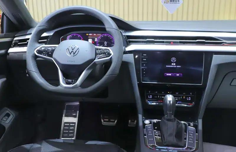 Volkswagen CC 2024 380TSI Striking Edition — миниатюра 15