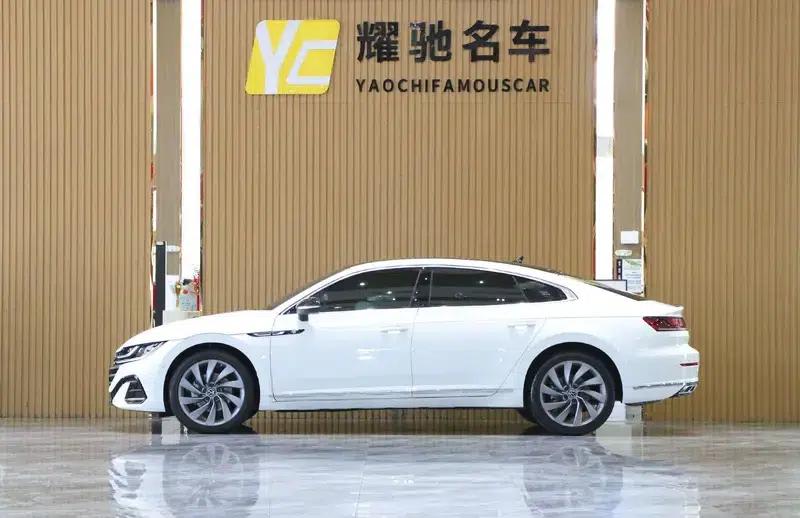 Volkswagen CC 2024 380TSI Striking Edition — миниатюра 3