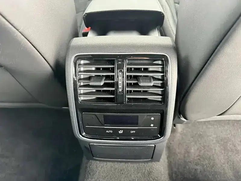Volkswagen CC 2021 330TSI Dazzling Edition — миниатюра 9