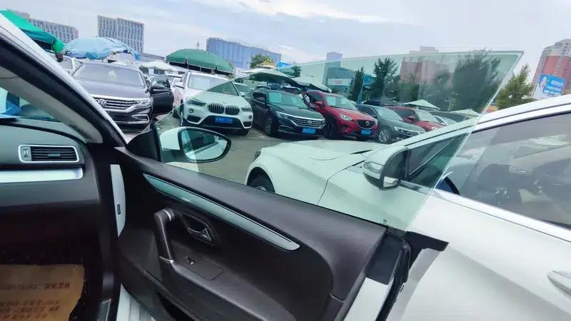 Volkswagen CC 2016 1.8TSI Luxury — миниатюра 17