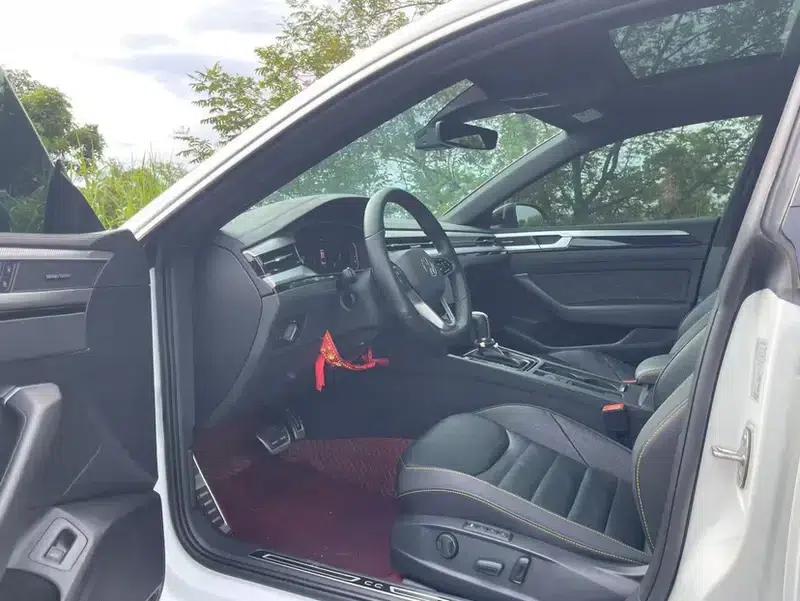Volkswagen CC 2024 380TSI Striking Edition — миниатюра 9