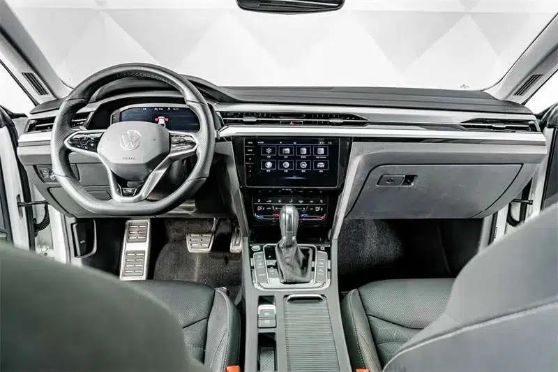 Volkswagen CC 2021 380TSI Striking Edition — миниатюра 18