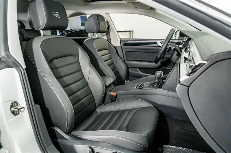 Volkswagen CC 2021 380TSI Striking Edition — миниатюра 19