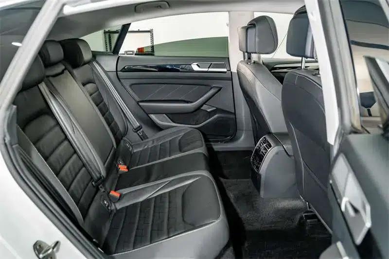 Volkswagen CC 2021 380TSI Striking Edition — миниатюра 20