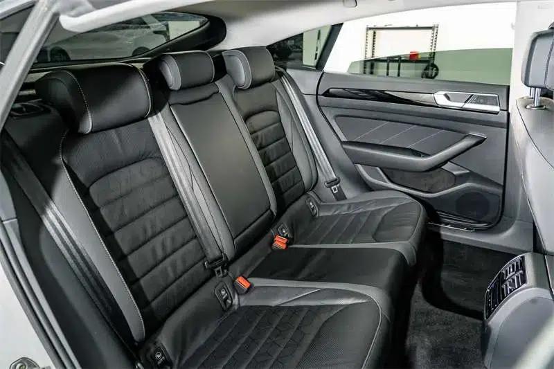 Volkswagen CC 2021 380TSI Striking Edition — миниатюра 21