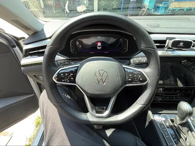 Volkswagen CC 2023 380TSI Striking Edition — миниатюра 11