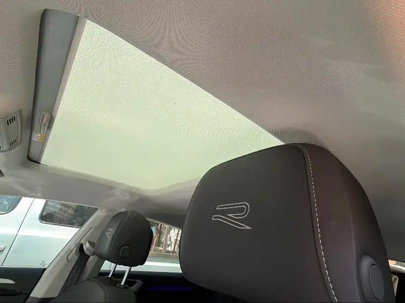 Volkswagen CC 2023 380TSI Striking Edition — миниатюра 18
