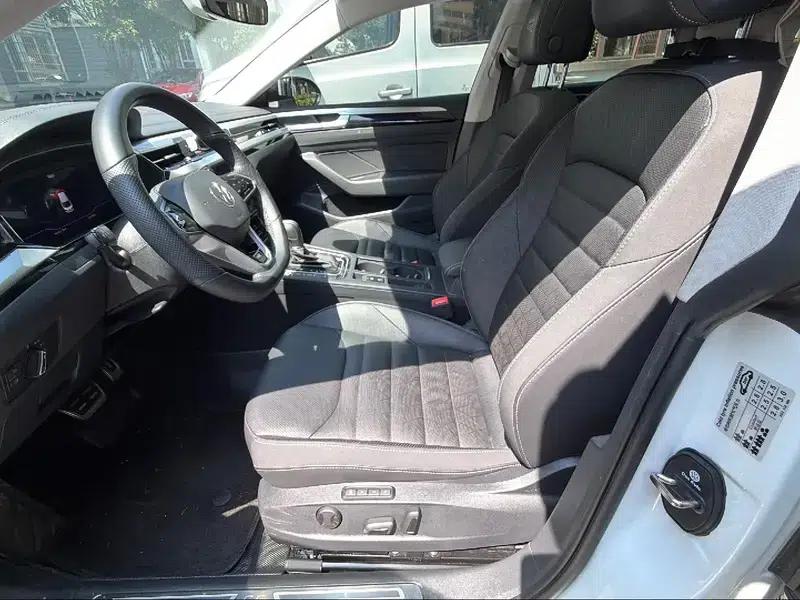 Volkswagen CC 2023 380TSI Striking Edition — миниатюра 7