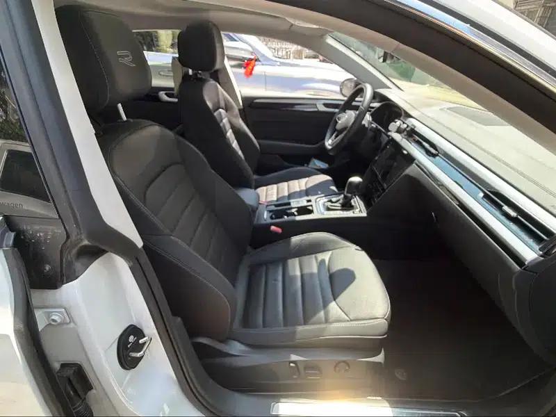 Volkswagen CC 2023 380TSI Striking Edition — миниатюра 8