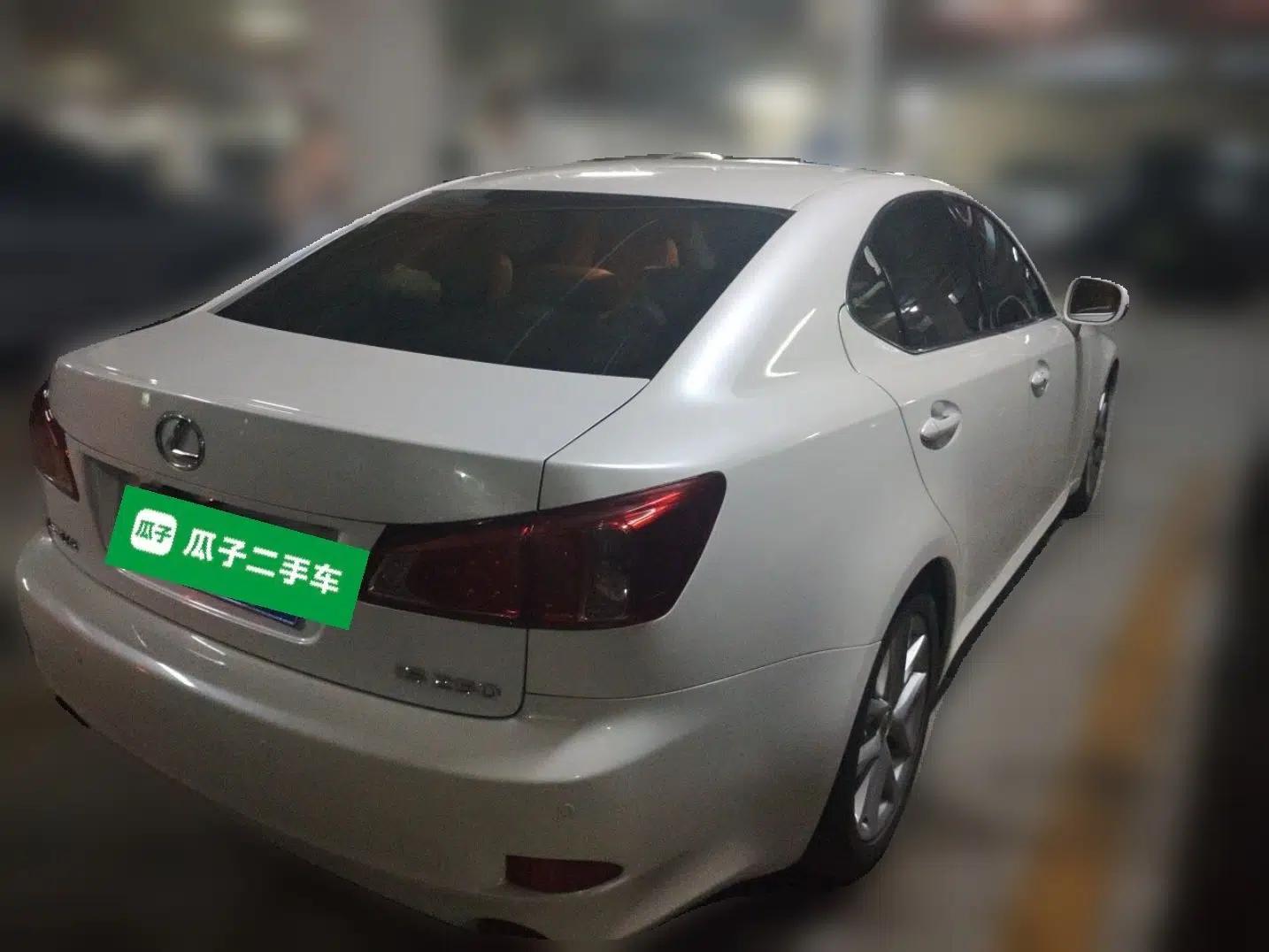 Lexus IS 2011 250 Sport Edition — миниатюра 6