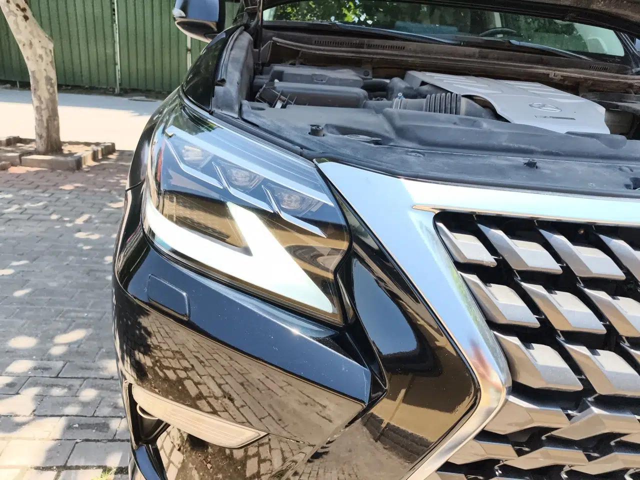 Lexus GX 2021 Lexus GX460 Gasoline-Powered 7-Seater Automatic 4.6T Compact Off-Road Passenger Vehicle — миниатюра 7