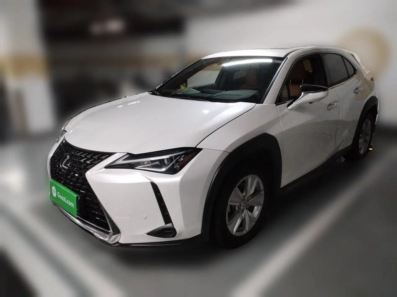 Lexus UX 2020 200 Special Edition — миниатюра 1